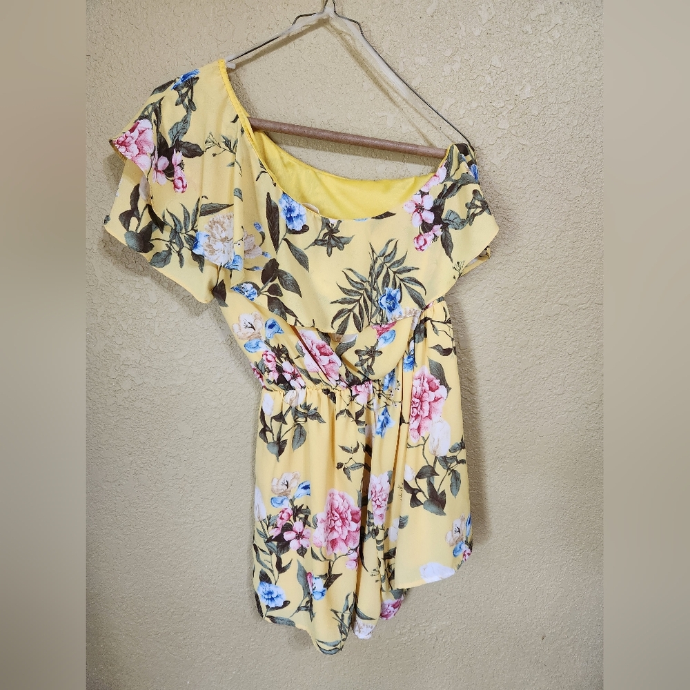 Romper - Picture 2 of 3
